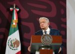 AMLO sürətli məhkəmə islahatına təkan verərkən Meksika Pesosu itkilərini genişləndirir