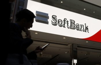 SoftBank, süni intellektə olan mərclərini artıraraq xaricə 1,86 milyard dollar cəlb etdi