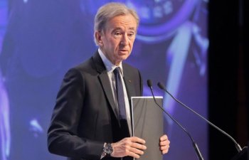 LVMH-nin baş direktoru Arnault Bloomberg milyarderlər reytinqində ilk üçlüyü tərk edir