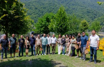 “Aqrar Tədarük və Təchizat” ASC- jurnalistlər üçün milli mətbuatımızın 150 illik yubileyinə həsr olunan mediatur təşkil edib