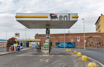 Eni İtaliyada işçilərə səhm paylayan ilk böyük şirkət oldu