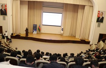 Azərbaycanda süni intellektin məsuliyyətli istifadəsi üzrə maarifləndirici universitet seminarları start götürüb