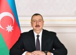 Dövlət başçısı Orta Zəyzid kəndində quru meyvə istehsalı müəssisəsində yaradılan şəraitlə tanış olub