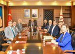 Azərbaycan Sahibkarlar Konfederasiyası adından Samsun valisi Zülkif Dağlıya təşəkkür plaketi təqdim edilib - FOTO