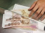 Tayland əhaliyə pul paylamağa başladı