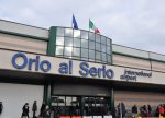 Milanın Berqamo aeroportunda uçuşlar dayandırılıb