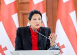 Gürcüstan prezidenti müxalifətin seçki mitinqinə qatılıb