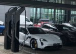 Porsche benzinlə işləyən avtomobillərdən imtina etməyə tələsmir