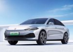 Çin hibrid avtomobili tək çənlə 2208 km qət edərək rekord qırdı