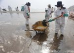 Peru sahillərinin bir hissəsi neft sızması səbəbindən ekoloji fəlakət zonası elan edilib
