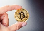 Bitcoin-in bazar kapitalizasiyası $2.08 trilyona yüksəldi