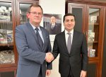 Hikmət Hacıyev Belarus səfirini diplomatik missiyasının başa çatması münasibətilə qəbul edib