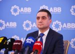ABB-nin maliyyə göstəricilərində yüksəliş: Bir ildə 360 milyon, 4 aylıq 80 milyon manat mənfəət