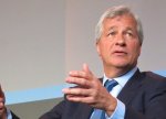 Dimon daha bir neçə il JPMorgan-ın rəhbərliyində qalmaq niyyətindədir