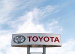 Toyota Industries təxminən 33 milyard dollara satın alınacaq və özəlləşdiriləcək