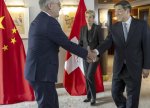 ABŞ Ticarət Naziri Çinlə danışıqların müsbət davamını gözləyir