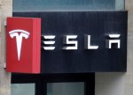 Teslanın satışları kəskin azalıb