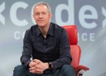 Apple-da COO dəyişir: Ceff Uilyams gedir, Sabih Xan gəlir