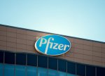 Pfizer Q2 gəliri 10% artaraq proqnozları üstələdi