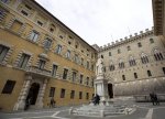 Monte Paschi Mediobanca üçün nağd pul əlavə edərək təklifi artırdı