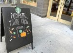 Starbucks Şimali Amerikada mağazalarının 1%-ni bağlayacaq və 900 işçini ixtisar edəcək.