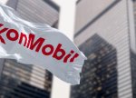 Exxon Mobil şirkətinin rüblük xalis mənfəəti 12% azalıb.