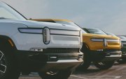 Elektrikli avtomobil istehsalçısı Rivian birinci rübün xalis itkisini 2,7 dəfə azaldıb