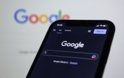 Google bir neçə departamentin əməkdaşlarına təzminat müqabilində işdən çıxmaq imkanı təklif edib