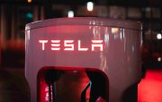 Tesla Dojo superkompüter layihəsini dayandırır