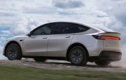 Tesla Çində Yeni Model Y L üçün sifarişlər qəbul etməyə başladı