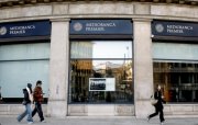 "Mediobanca səhmdarları Banca Generali-nin alınmasına ‘yox’ dedi"