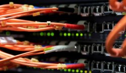 ABŞ ticarət müharibəsi fonunda Avropanın internetə asılılığı təhlükədədir