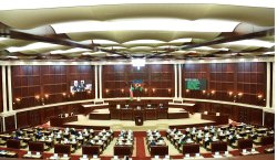 Milli Məclis “Media haqqında” Qanuna təklif edilən dəyişiklikləri təsdiqlədi