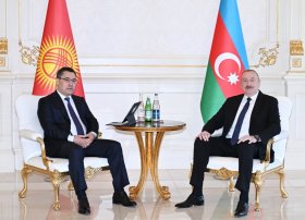 Azərbaycan və Qırğızıstan Prezidentlərinin məhdud tərkibdə görüşü başlayıb