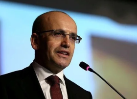 Türkiyəli Şimşək lirənin həddindən artıq artımının risklər gətirəcəyini deyir