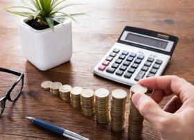 AMB işçilərinə çəkdiyi xərci 14,5 % artırıb, verdiyi kreditləri 12,9 % azaldıb