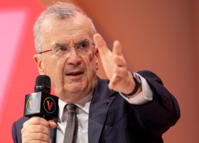 Villeroy deyir ki, ECB qətiyyətli ixtisarlardan sonra nə tələsməli, nə də tərəddüd etməməlidir