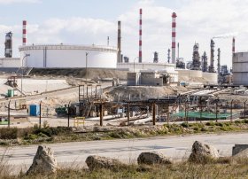 Carmignac, enerji keçidinin bu onillikdə inflyasiyaya təkan verəcəyinə inanır