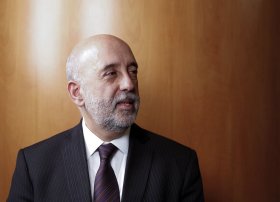 ECB rəhbəri Makhlouf bu il daha bir faiz endirimi gözləyir, Reuters xəbər verir