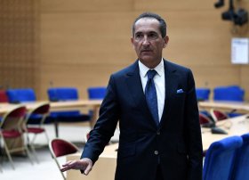 Fransız Drahi lifinin satışı xərclə bağlı narahatlıqlara görə dayandırıldı