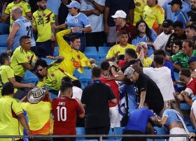 Kolumbiyanın azlıqda qalib gəldiyi yarımfinal matçı dava ilə bitib
