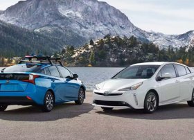 Toyota Prius-un bazar qiymətləri - CƏDVƏL