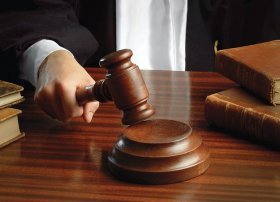 78 nəfərə əlilik düzəltmək adı ilə dələduzluqda ittiham olunan şəxslərin məhkəməsi başlayır