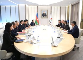 SOCAR-ın prezidenti “KazMunayGaz” Milli Şirkətinin İdarə Heyətinin sədri ilə görüşüb