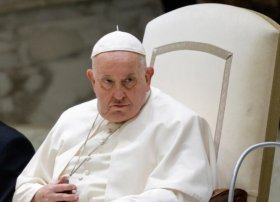 Roma Papası səhhətindəki problem səbəbindən bütün görüşlərini ləğv edib