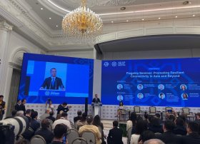 Sinqapur AIIB-ni yaranan problemlərə innovativ həllərlə cavab verməyə davam etməyə təşviq edir