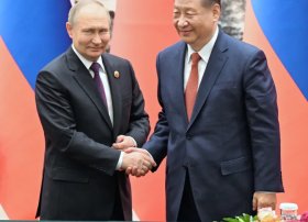 Putin və Si Rusiya ilə Çin arasında diplomatik münasibətlərin qurulmasının 75-ci ildönümü münasibətilə bir-birlərini təbrik ediblər