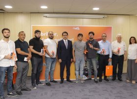 Unibankın“Əjdaha”lotereyasının qaliblərinə hədiyyələr təqdim olunub