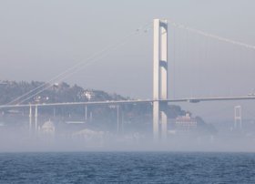 Duman səbəbindən Boğaziçi ilə daşıma dayandırılıb