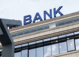 Azərbaycan banklarının kredit faiz gəlirləri artıb